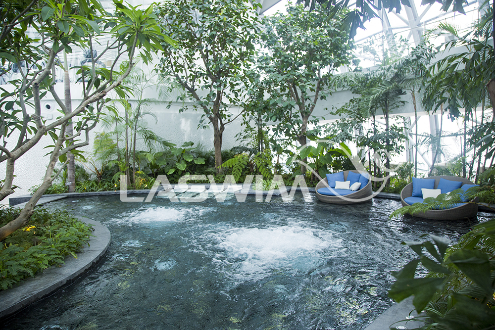 The Swimming Pool of Chongqing Raffles City Hotel 2.jpg